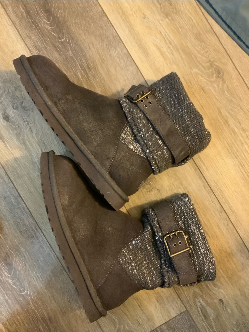 Cozy Women's Brown Knit Cuff Ankle Boots
